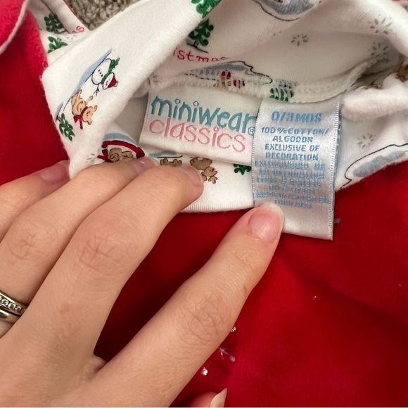 Unisex vintage baby’s 1st Christmas Holiday One Piece w/ Snowman & Bear no flaws - Picture 2 of 3